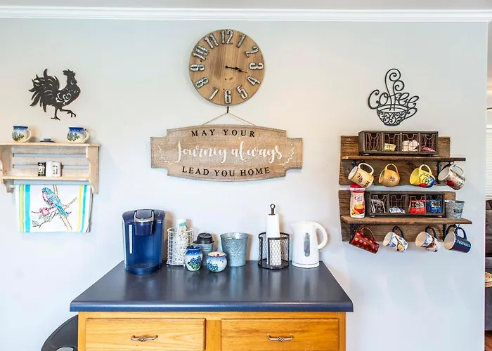 Songbird Haven Cozy Country Getaway