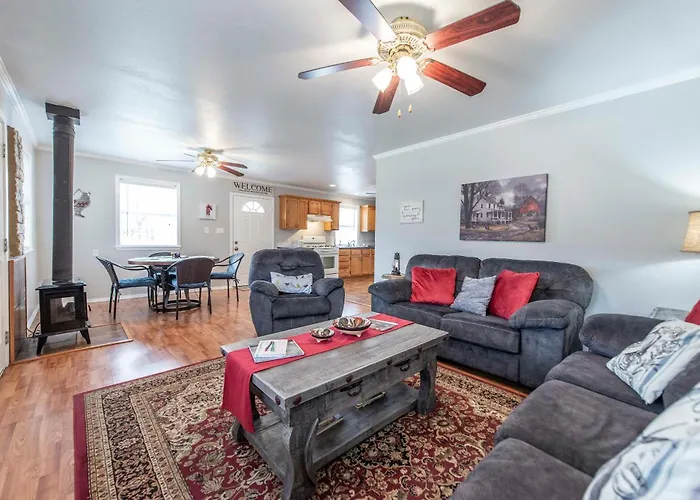 Songbird Haven Cozy Country Getaway